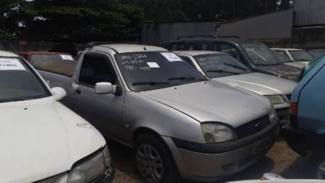 FORD/COURIER 1.6 L - Ano Fab. - 2001 Ano Model. - 2001 Placa - DDU5575