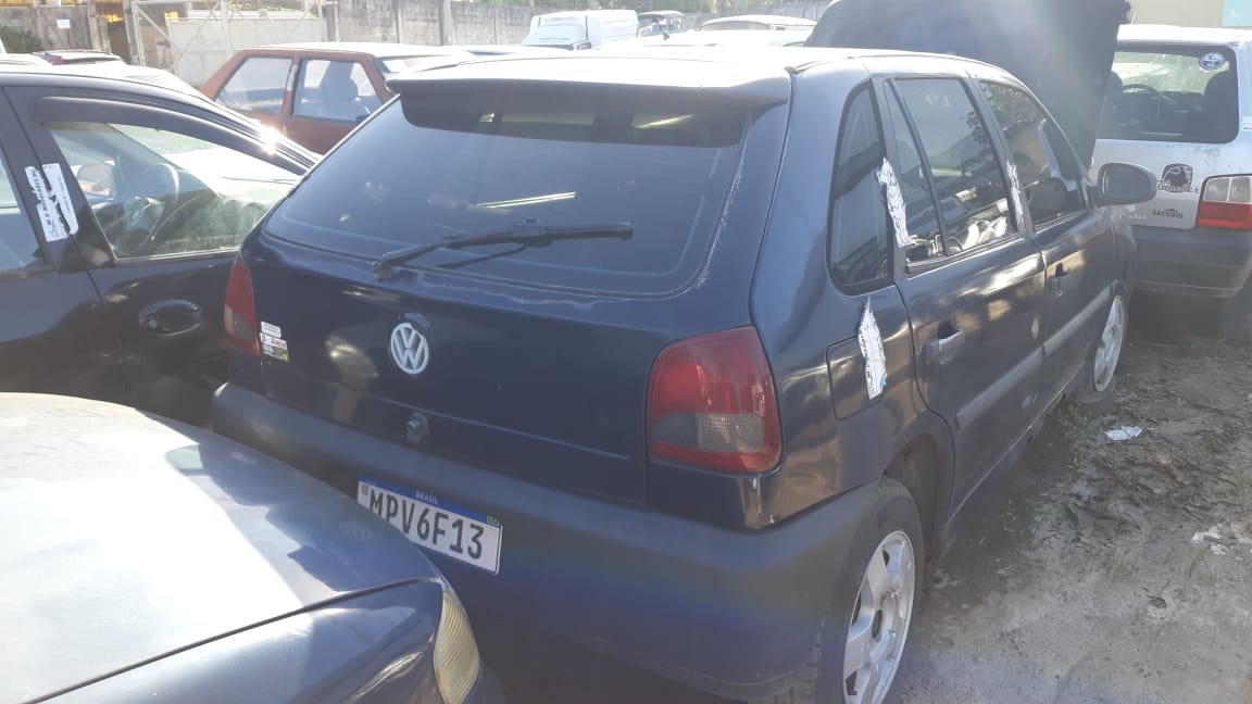 Sucata - VW/GOL 16V , ANO 1998 / 1998 - PÁTIO - Viana