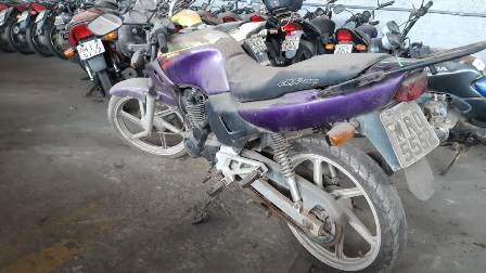 Honda/CBX 200 Strada, cor roxa, ano/mod 1998/1999 Motos em leilão