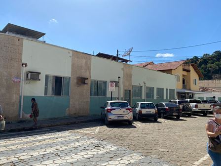 Câmara (Imóvel 76) - Imóvel/edificação urbano situado na Rua Desembargador Danton Bastos, n° 004, Centro, Barra de São Francisco/ES