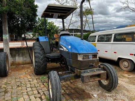 TRATOR AGRICOLA AZUL - TT4030 - T75CR405512