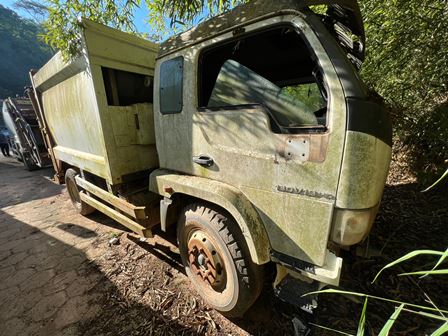 CAMINHÃO IVECO/VERTIS 130V19 2 P, COMPACTADOR, ANO: 2012/2013