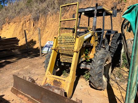 TRATOR AGRICOLA SOBRAD 785 4X4 VALTRA