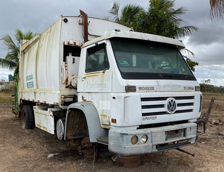 CAMINHÃO VW WORKER 17.250E COLETOR DELIXO, ANO: 2010/2011